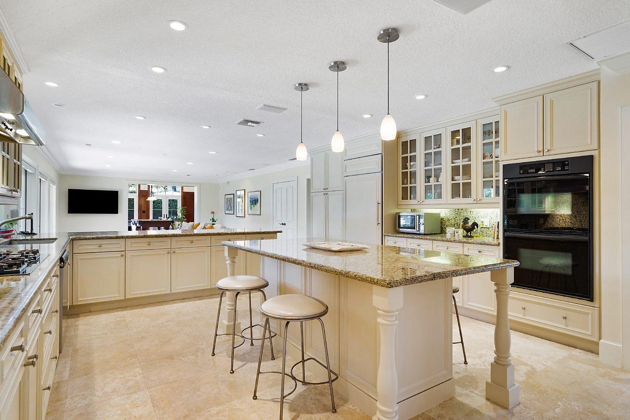 2001 Banyan Road Boca Raton, FL 33432 - Photo 11 of 42 025-2001BanyanRd-BocaRaton-FL-small