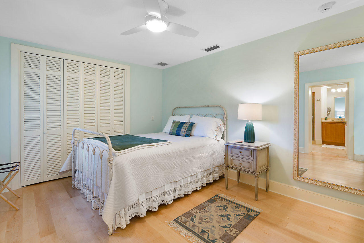 2001 Banyan Road Boca Raton, FL 33432 - Photo 23 of 42 011-2001BanyanRd-BocaRaton-FL-small