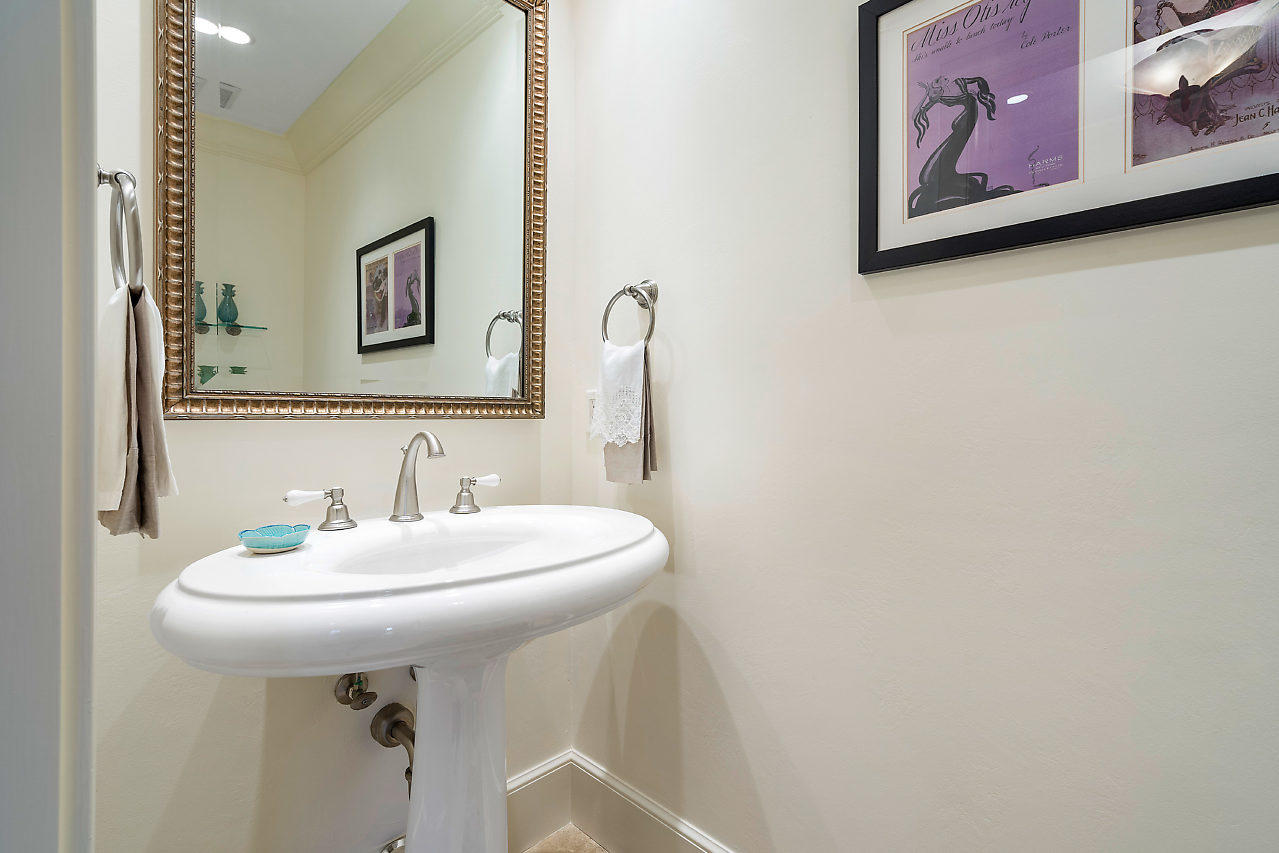 2001 Banyan Road Boca Raton, FL 33432 - Photo 31 of 42 038-2001BanyanRd-BocaRaton-FL-small