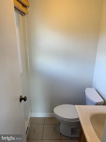 an empty room with closet