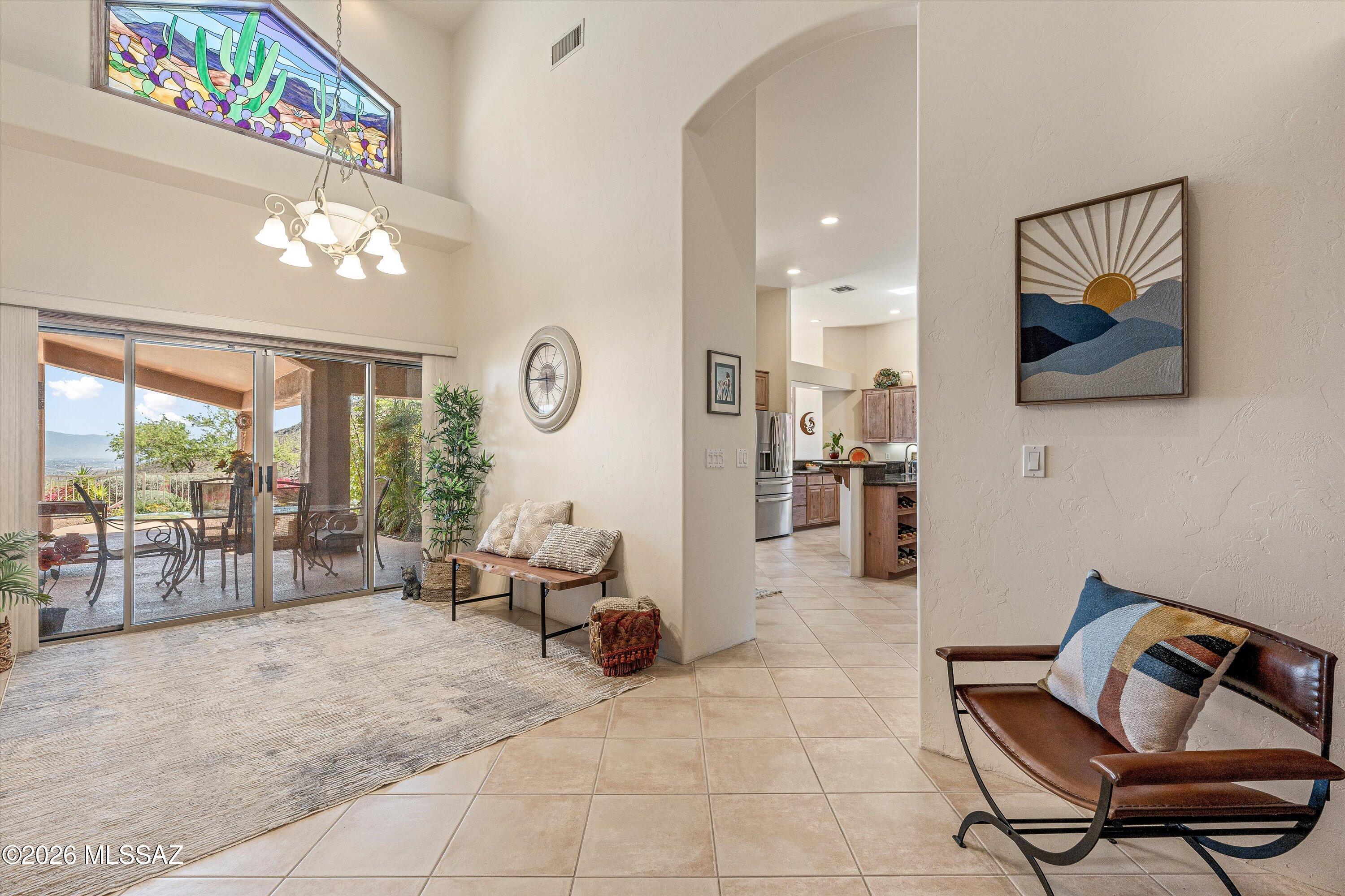 6262 West Trails End Road Tucson, AZ 85745 - Photo 12 of 51 Living Room