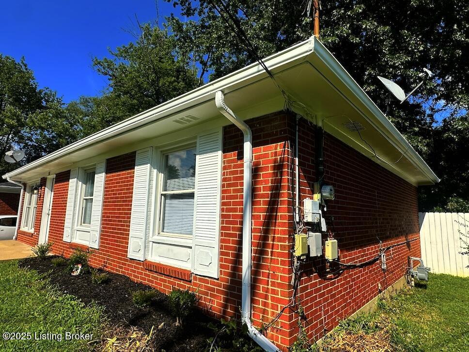 5111 Rangoon Way Louisville, KY 40218 - Photo 17 of 19 IMG_5144