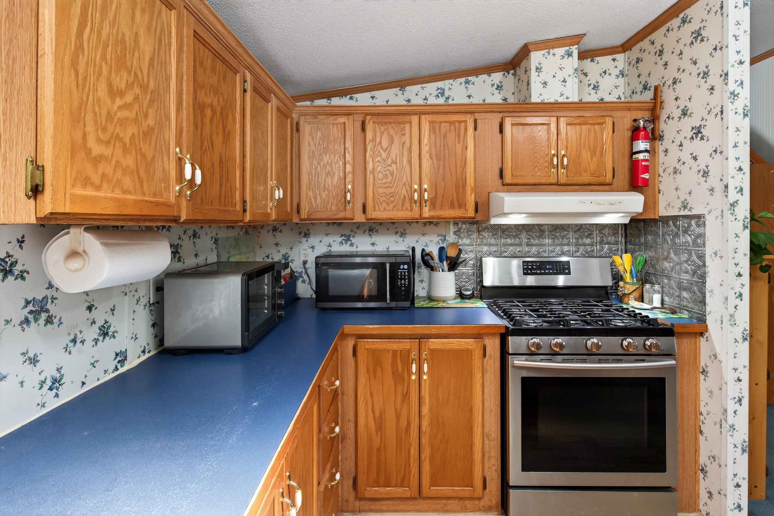 31 Wiswell Road Brewer, ME 04412 - Photo 5 of 55 _MG_9636