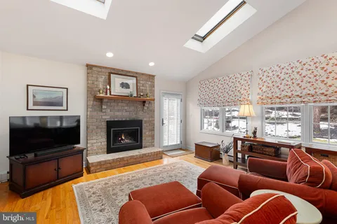 $800,000 | 14 Gregg Avenue, Wilmington, DE 19807