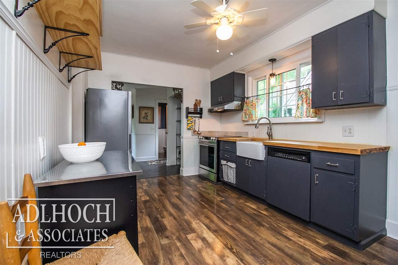 637 Fisher Road Grosse Pointe, MI 48230 - Photo 14 of 27 50014318-16.JPG