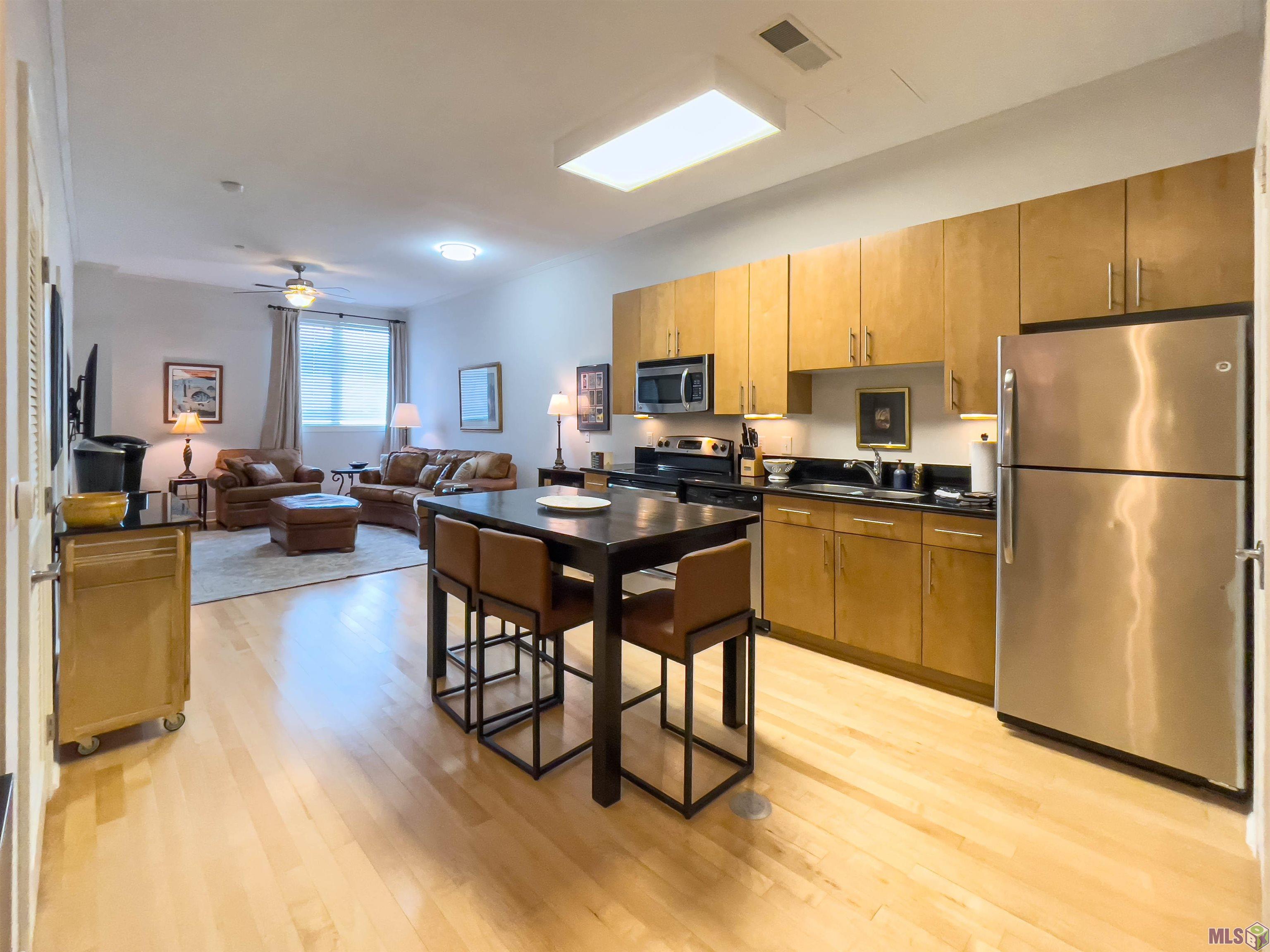 7707 Bluebonnet Boulevard, Unit 408 St. George, LA 70810 - Photo 2 of 5