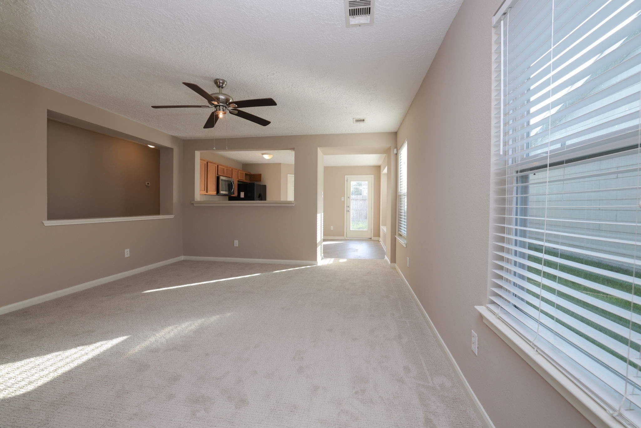 29219 Legends Beam Drive Spring, TX 77386 - Photo 8 of 50