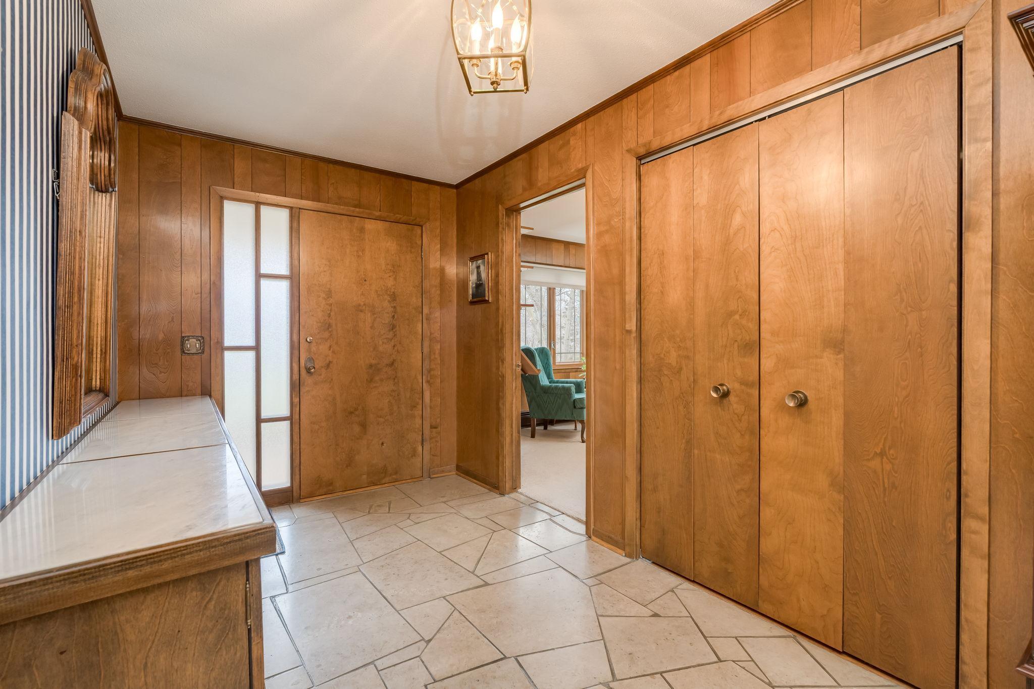 2000 Roe Crest Drive North Mankato, MN 56003 - Photo 4 of 79