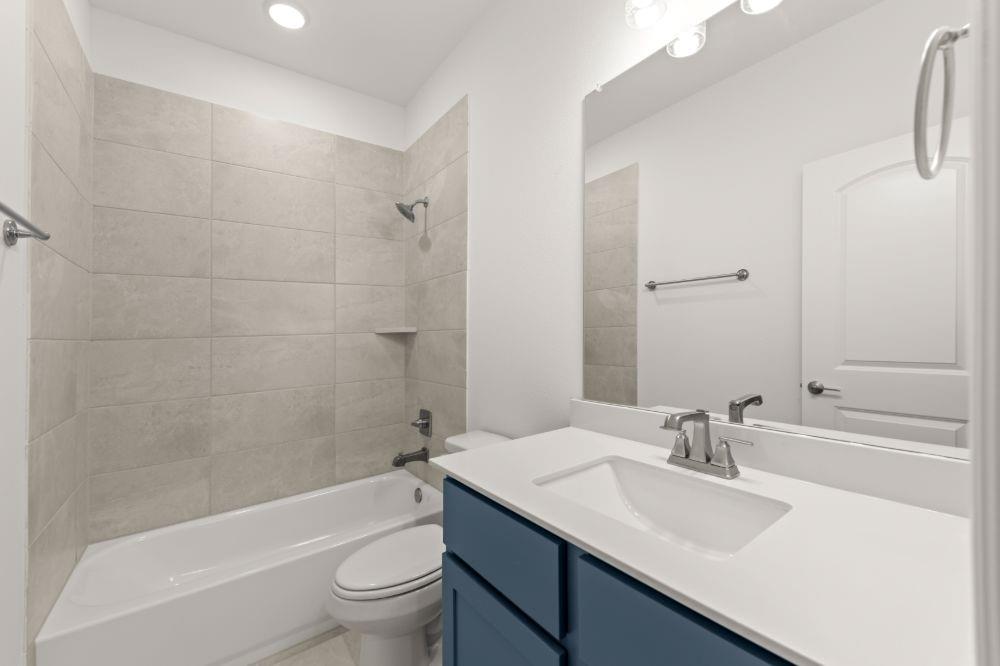 1405 Grove Pond Road Forney, TX 75126 - Photo 23 of 33 23. 1405 Grove Pond - 2ND Bath