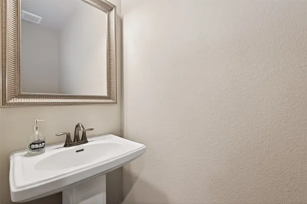 $450,000 | 22811 Wild Heather Drive, Tomball, TX 77375