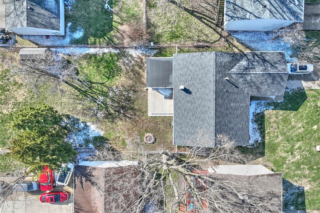 852 Jefferson Drive Decatur, IL 62521 - Photo 6 of 29 Gallery Image 6