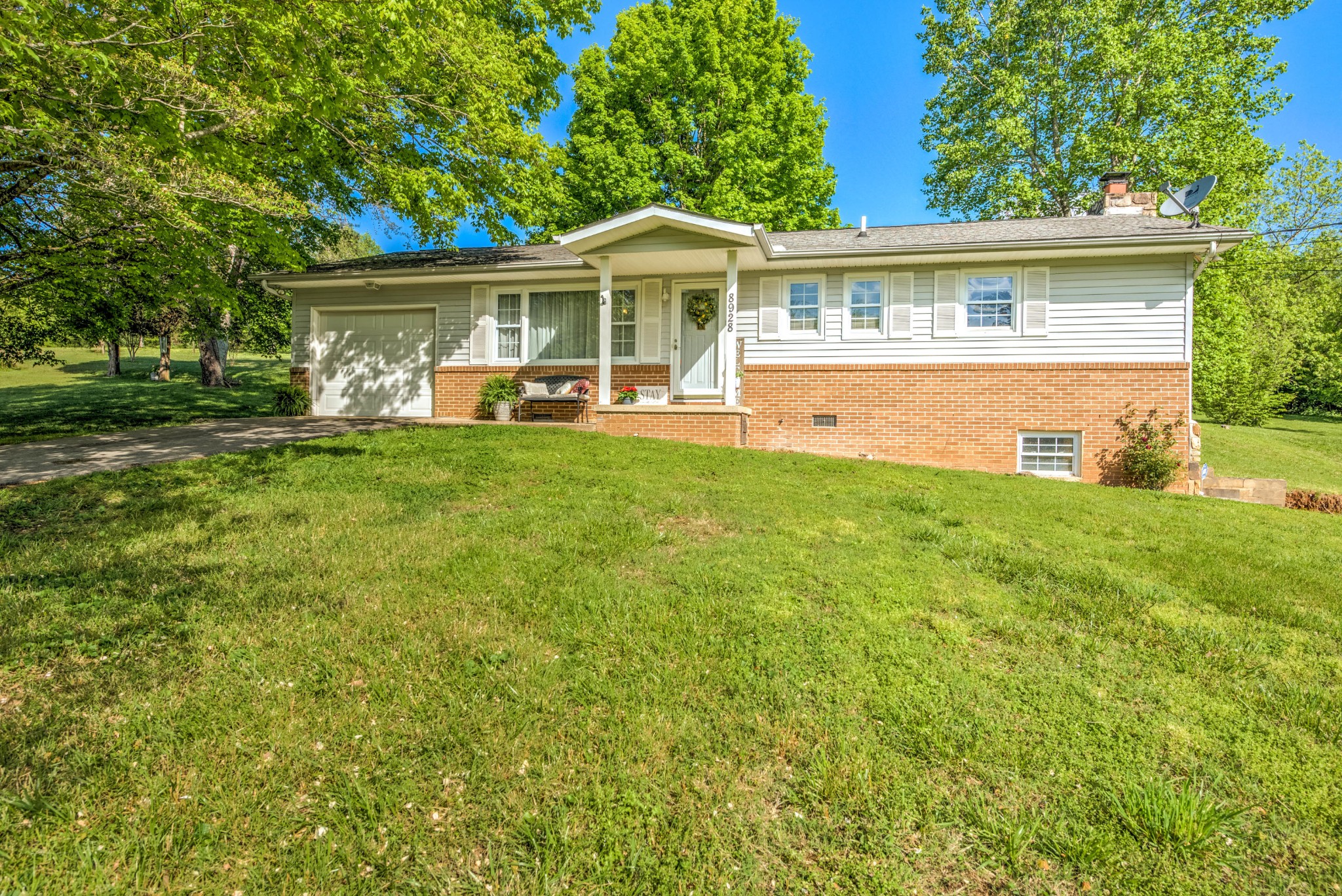 8928 West Simpson Road Knoxville, TN 37920 - Photo 1 of 31 Gallery Image 1