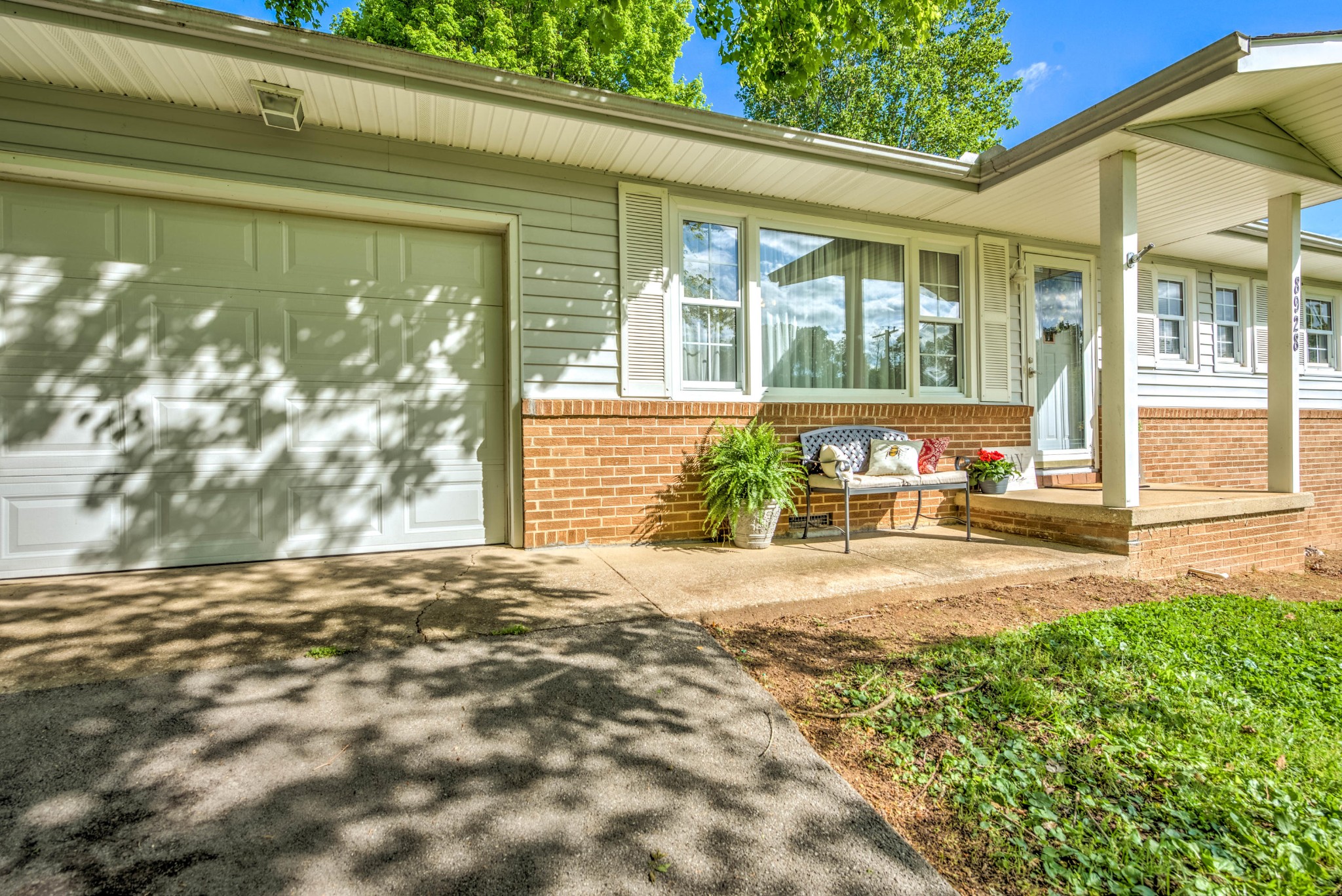 8928 West Simpson Road Knoxville, TN 37920 - Photo 2 of 31 Gallery Image 2