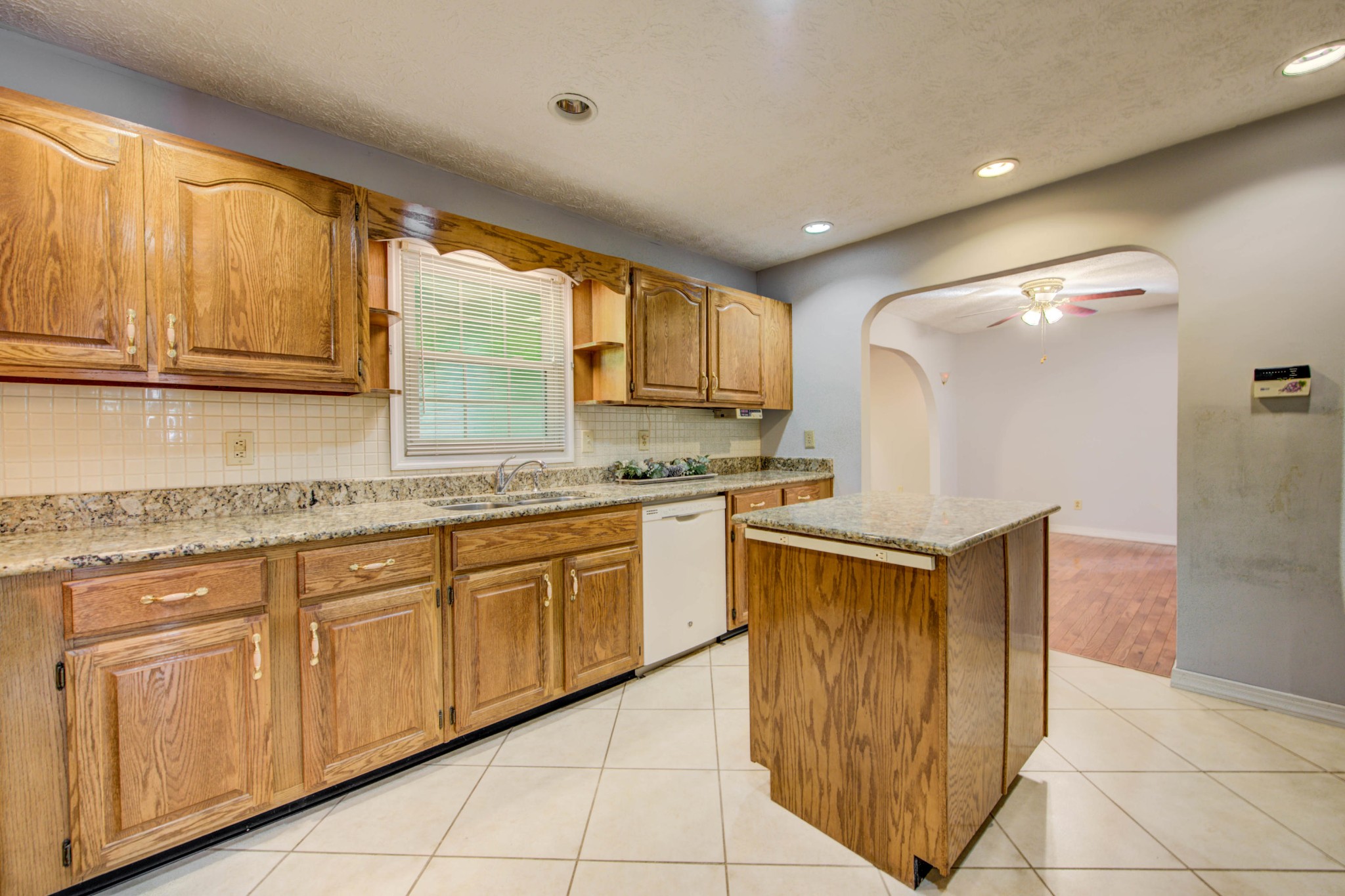8928 West Simpson Road Knoxville, TN 37920 - Photo 4 of 31 Gallery Image 4