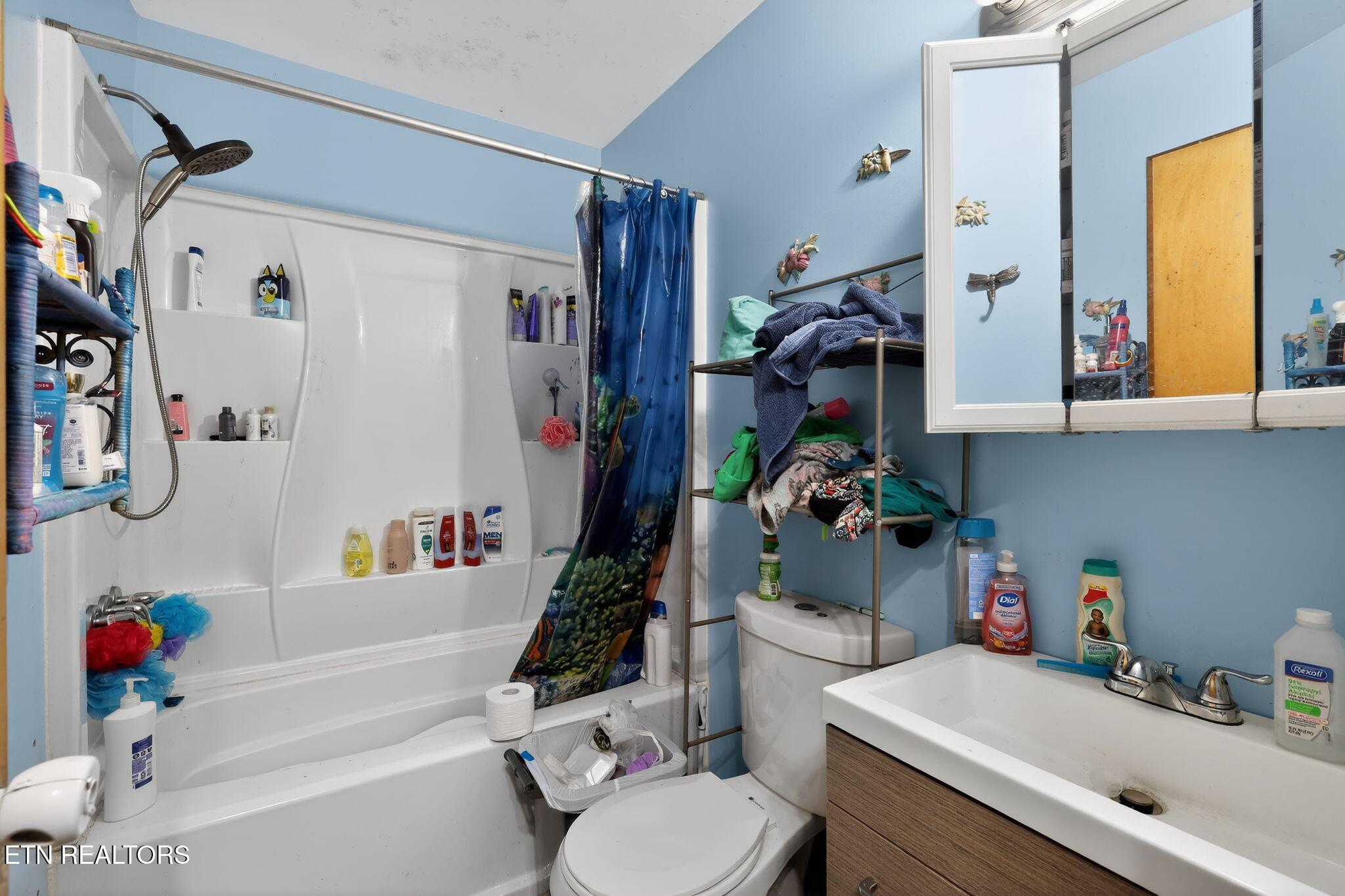 185 Petty Gap Road Woodbury, TN 37190 - Photo 12 of 19 18_185_Petty_Gap_Rd_Woodbury_TN_37190_US