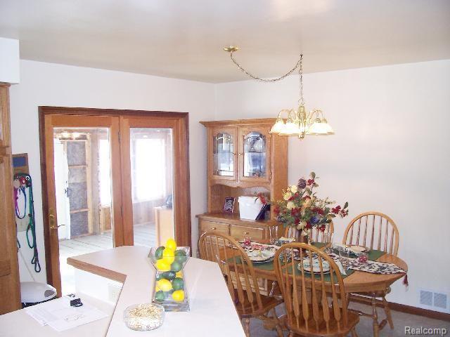5395 Carter Road Capac, MI 48014 - Photo 6 of 18 Carter #5 eating area