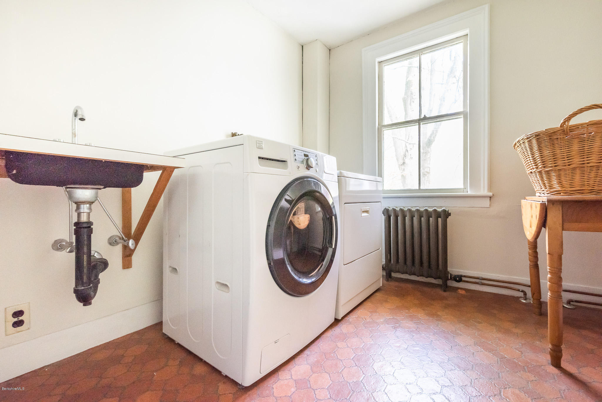 292 Great Barrington Road West Stockbridge, MA 01236 - Photo 28 of 47 Laundry