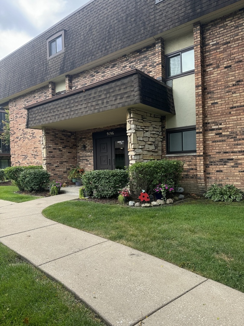 9196 S Road, Unit E Palos Hills, IL 60465 - Photo 1 of 42 Gallery Image 1
