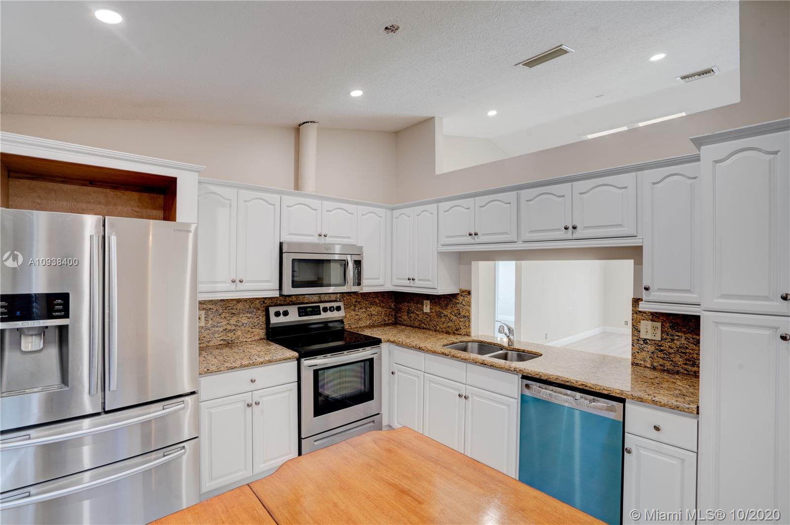 21044 Black Maple Lane Boca Raton, FL 33428 - Photo 13 of 32