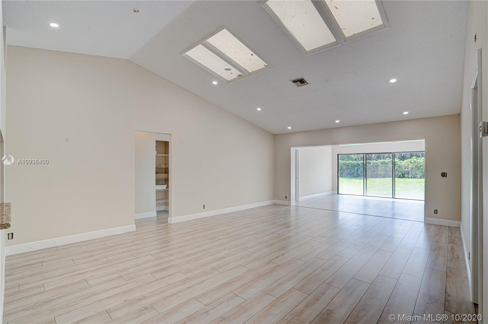 21044 Black Maple Lane Boca Raton, FL 33428 - Photo 15 of 32