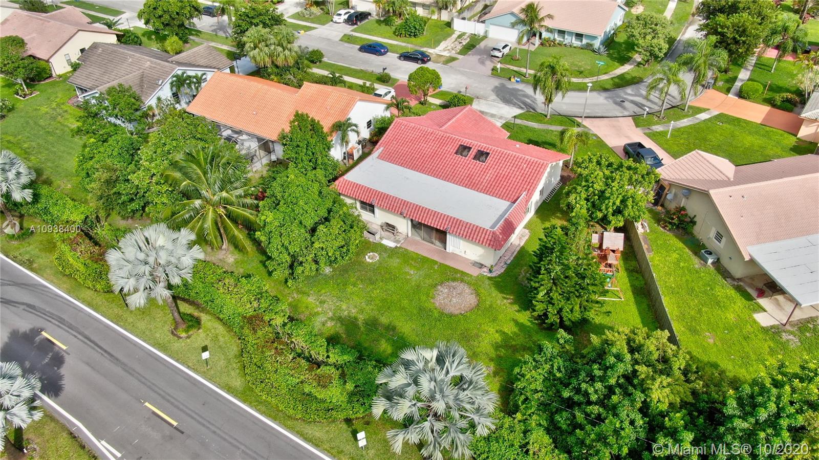 21044 Black Maple Lane Boca Raton, FL 33428 - Photo 3 of 32