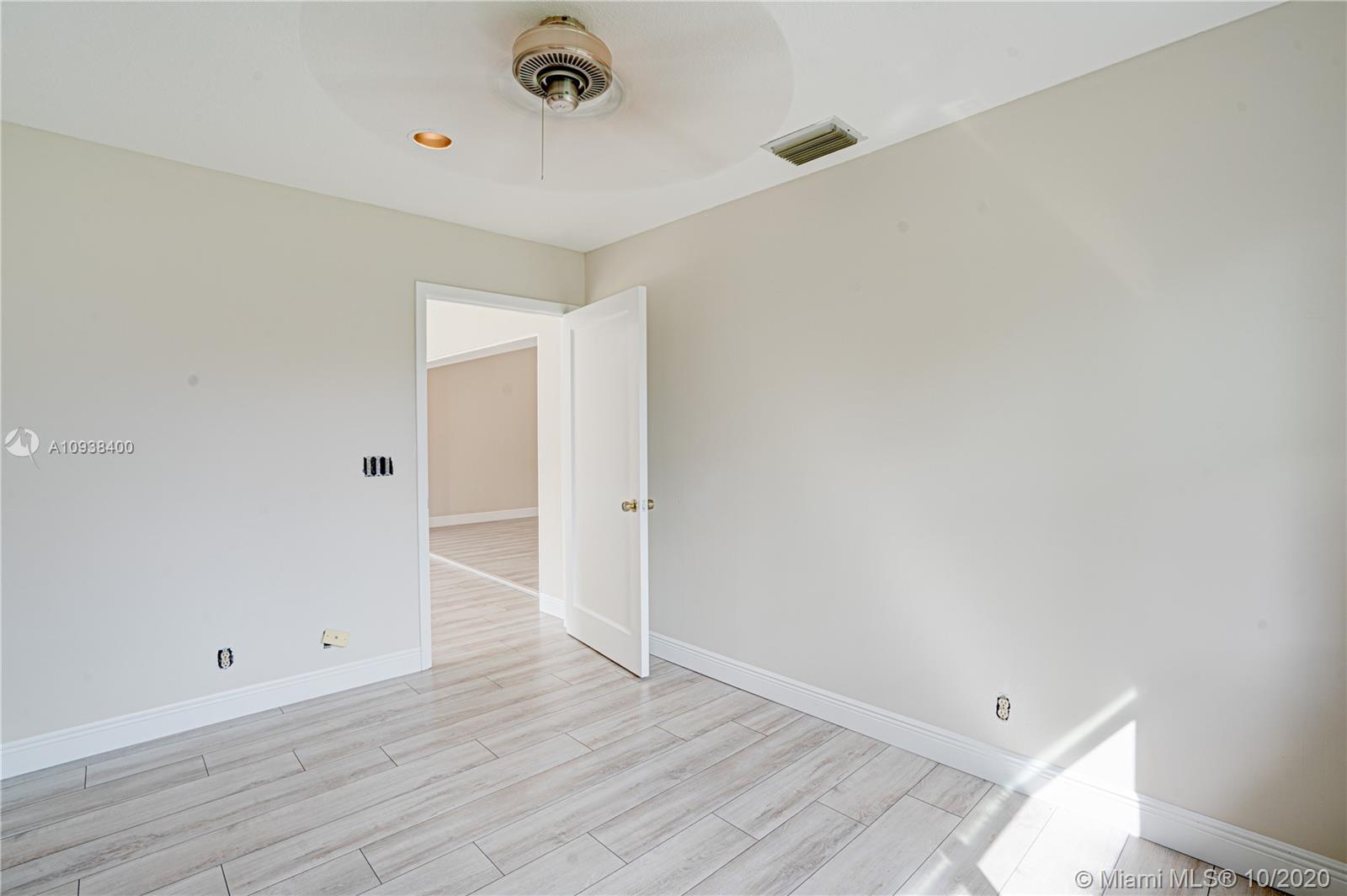 21044 Black Maple Lane Boca Raton, FL 33428 - Photo 24 of 32