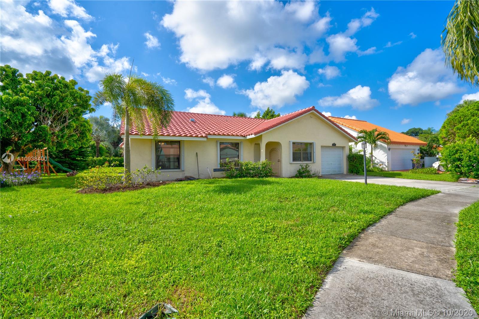 21044 Black Maple Lane Boca Raton, FL 33428 - Photo 9 of 32
