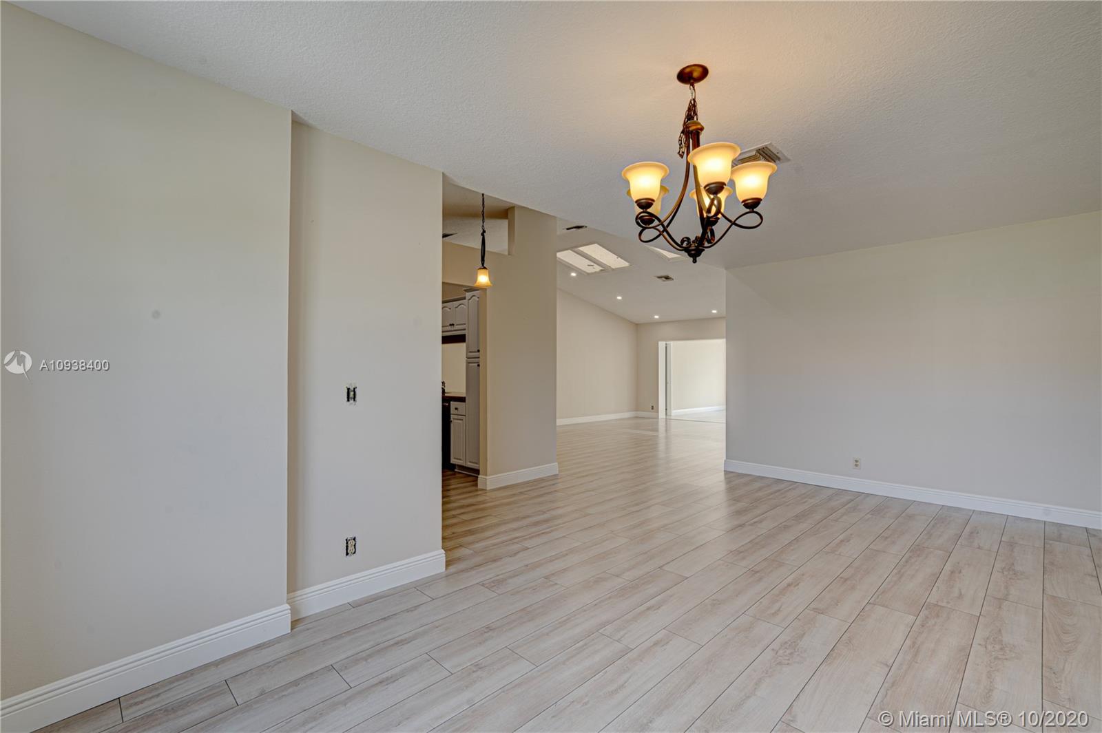 21044 Black Maple Lane Boca Raton, FL 33428 - Photo 10 of 32