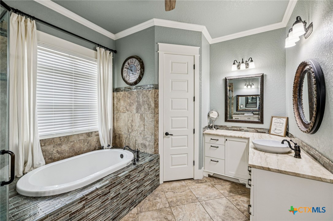 2259 Deer Run Ridge New Braunfels, TX 78132 - Photo 18 of 36