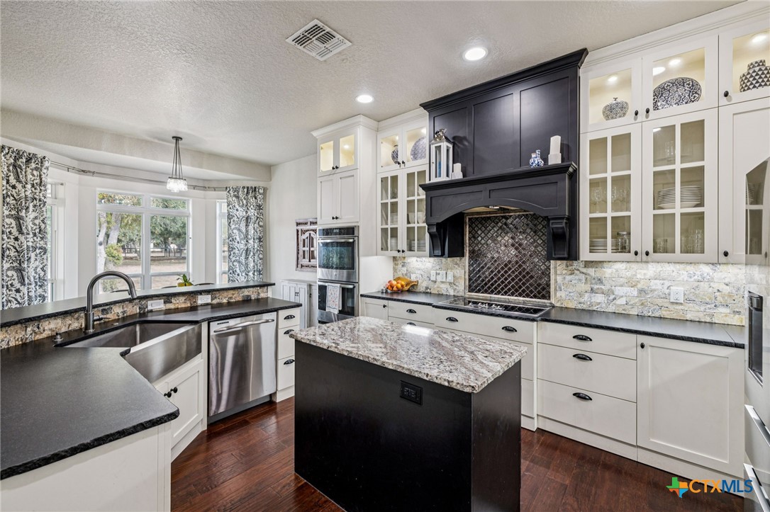 2259 Deer Run Ridge New Braunfels, TX 78132 - Photo 10 of 36