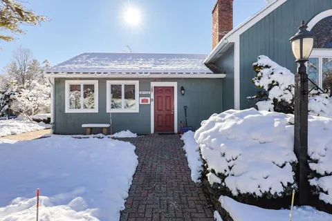 $543,000 | 225 Lincoln Street, Unit D8, Duxbury, MA 02332