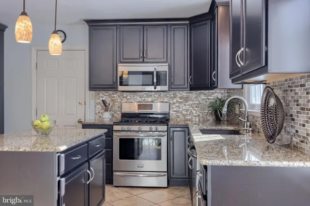 $514,900 | 2124 Southpoint Drive, Hummelstown, PA 17036