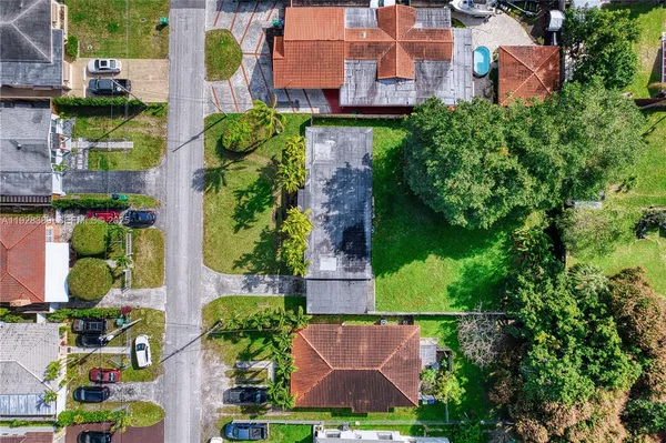 $5,000 | 6550 Southwest 27th Street, Miami, FL 33155