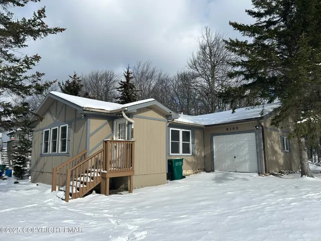 $1,800 | 1400 Waterfront Drive, Tobyhanna, PA 18466