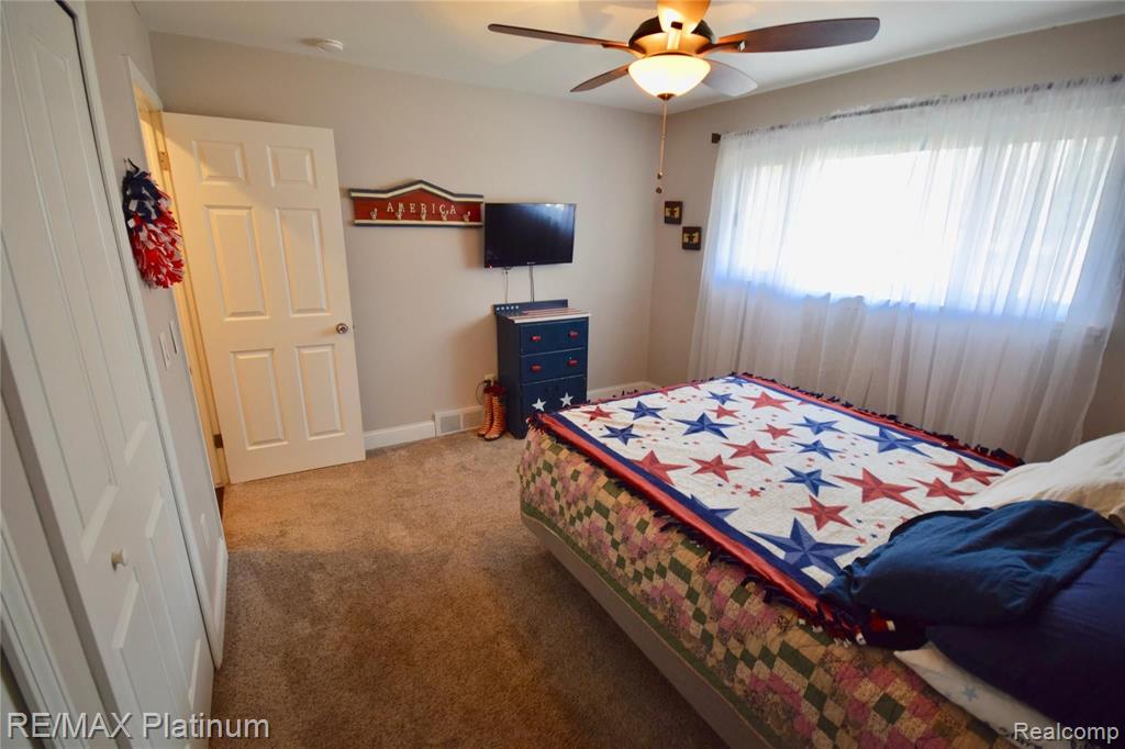 413 Holland Road Flushing, MI 48433 - Photo 28 of 46