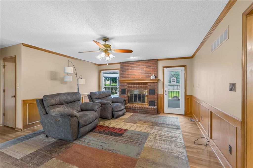 6513 Southeast Ryan Road Blue Springs, MO 64014 - Photo 6 of 83