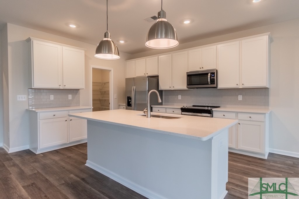 205 Bircholt Grove Pooler, GA 31322 - Photo 8 of 31 Gallery Image 8