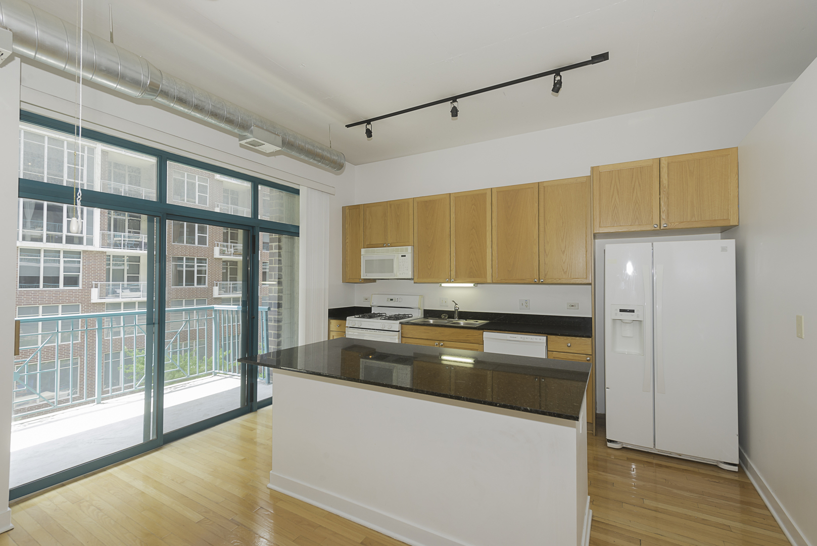 910 West Madison Street, Unit 403 Chicago, IL 60607 - Photo 4 of 10