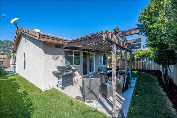 $685,000 | 25688 Neblina Court, Valencia, CA 91355