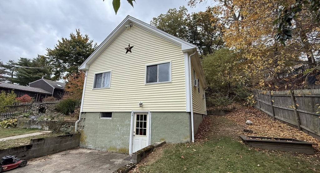 10 Fir Road Pembroke, MA 02359 - Photo 2 of 10 Gallery Image 2