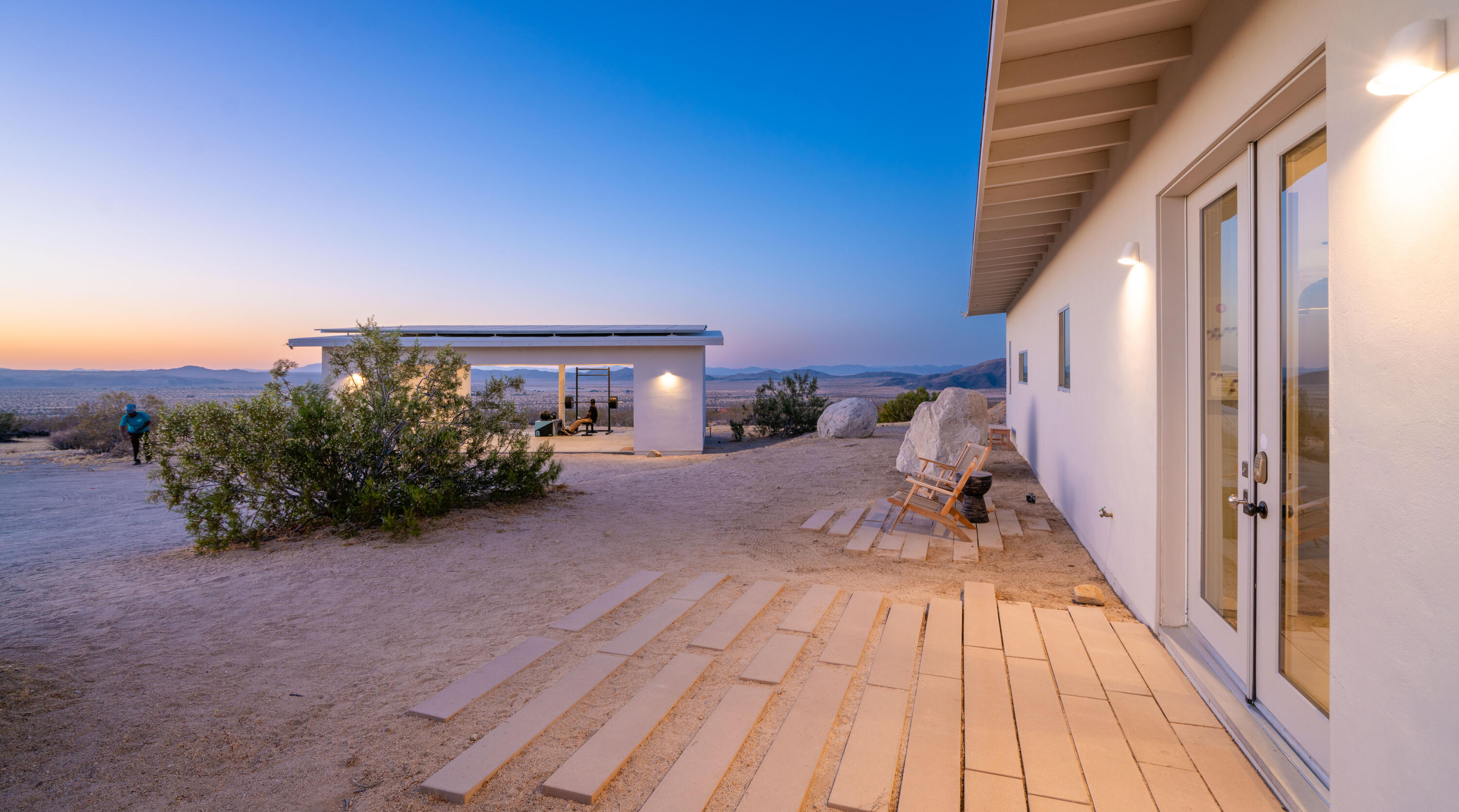 7245 Sun View Road Twentynine Palms, CA 92277 - Photo 4 of 56 7245 Sun View Twilight-4