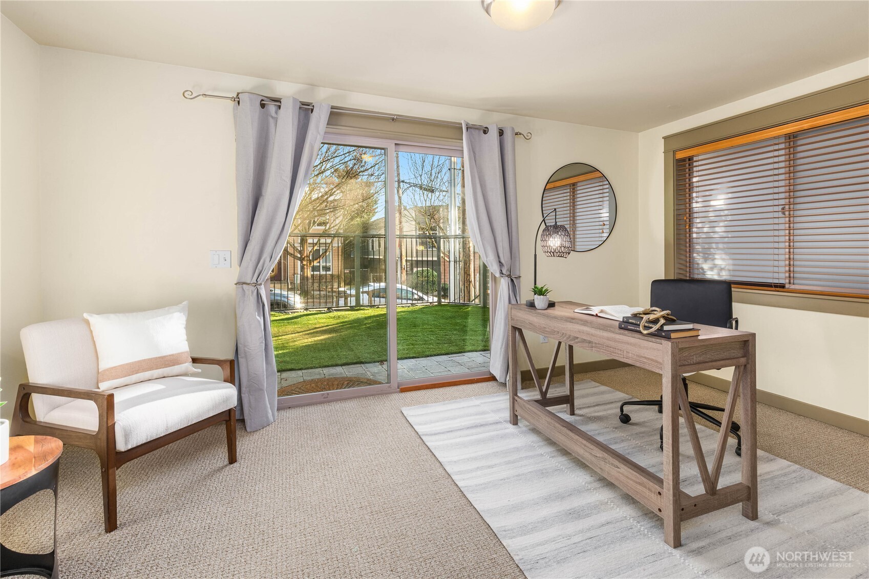 3411 Meridian Avenue North Seattle, WA 98103 - Photo 14 of 23