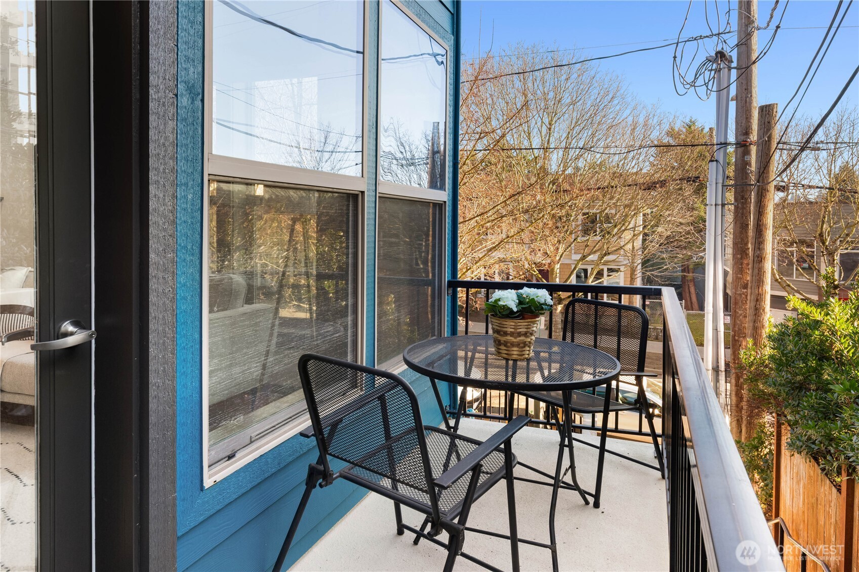 3411 Meridian Avenue North Seattle, WA 98103 - Photo 18 of 23