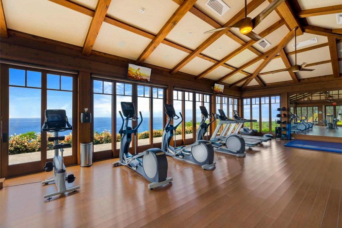 81-474 Kaoo Street Captain Cook, HI 96704 - Photo 20 of 20 a view of a room with gym equipment