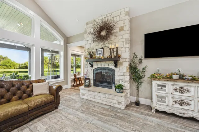 $2,350,000 | 1255 Bronco Trail, Angleton, TX 77515