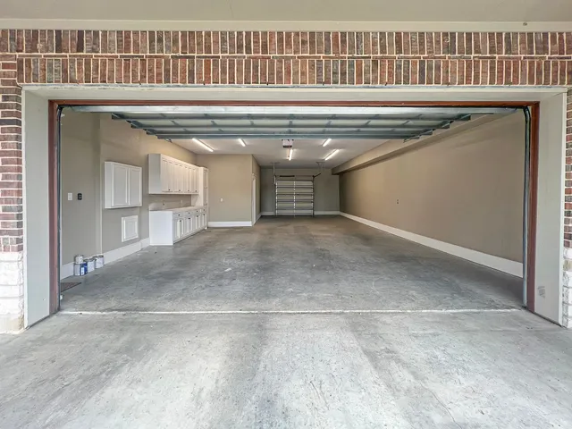 $2,350,000 | 1255 Bronco Trail, Angleton, TX 77515