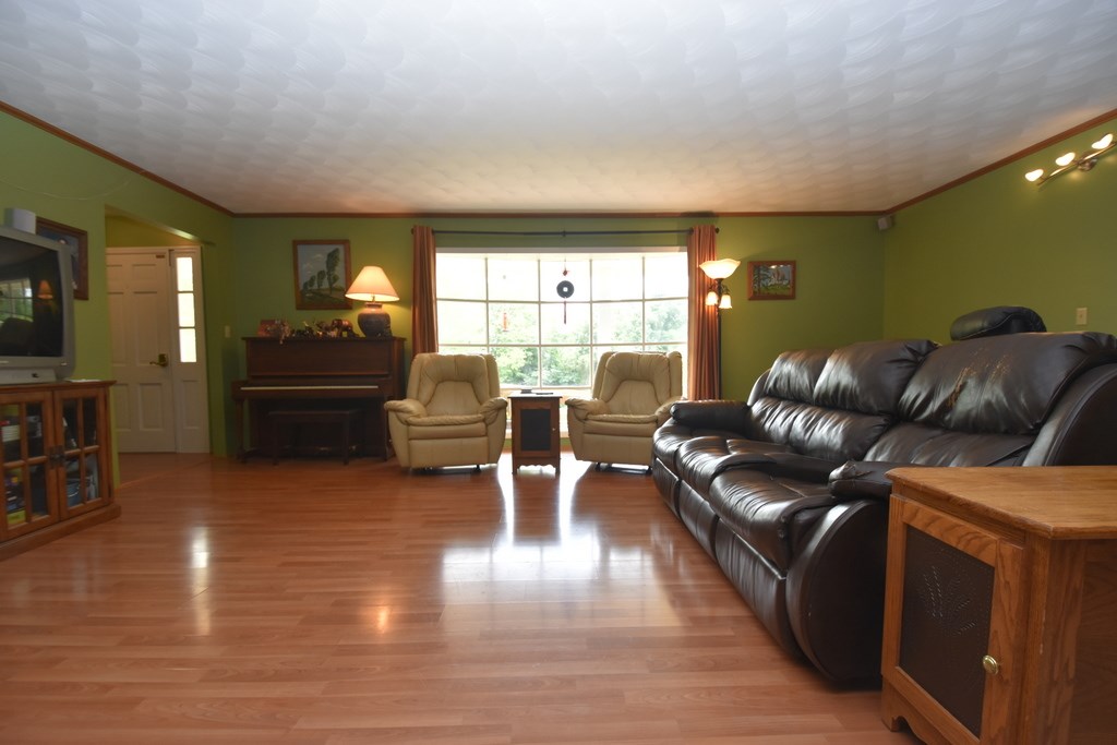 3075 Will Sowders Road Bloomington, IN 47401 - Photo 5 of 31 Gallery Image 5