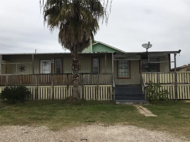 $1,000 | 1404 Bayshore Drive, Unit B, Dickinson, TX 77539