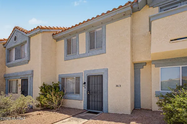 $229,900 | 2612 Ironcrest Drive West, Tucson, AZ 85745