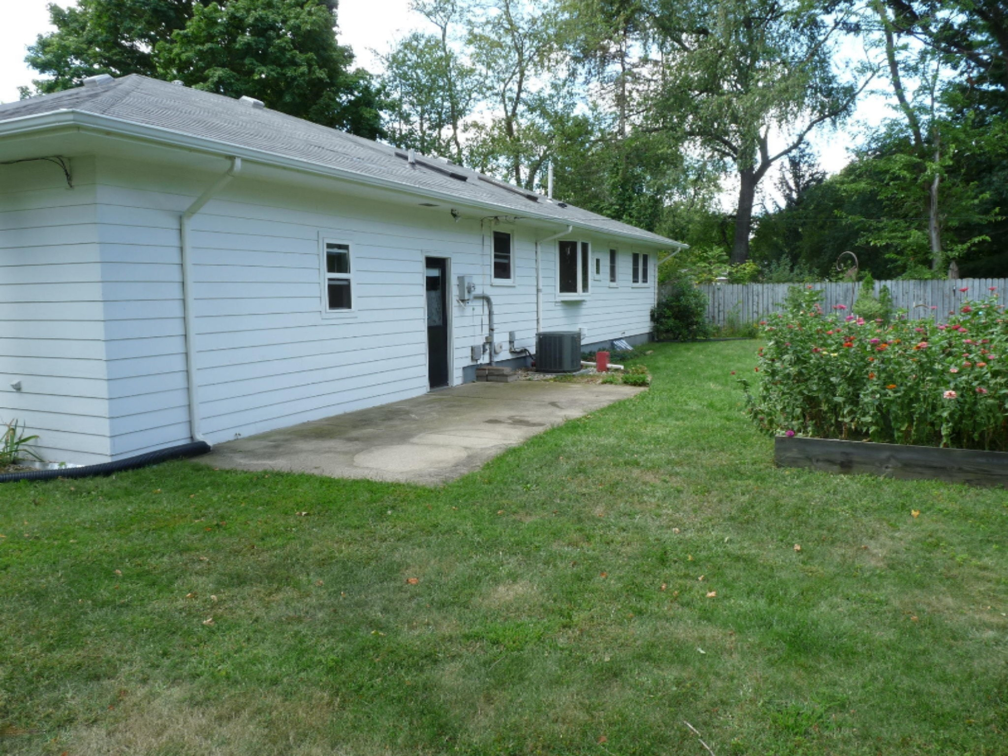 408 Liberty Road Sturgis, MI 49091 - Photo 8 of 43 P1110071